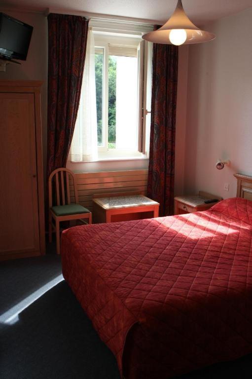 Les Portes Du Cantal Massiac Eksteriør billede
